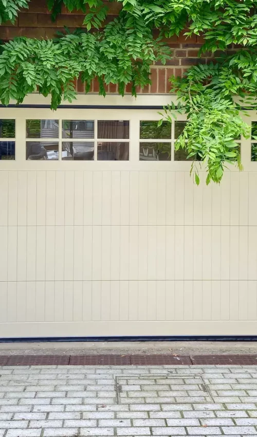 Timber-Sectional-Garage-Door-Cedar-Door-RAL-1015-Light-Ivory-Trent-Design